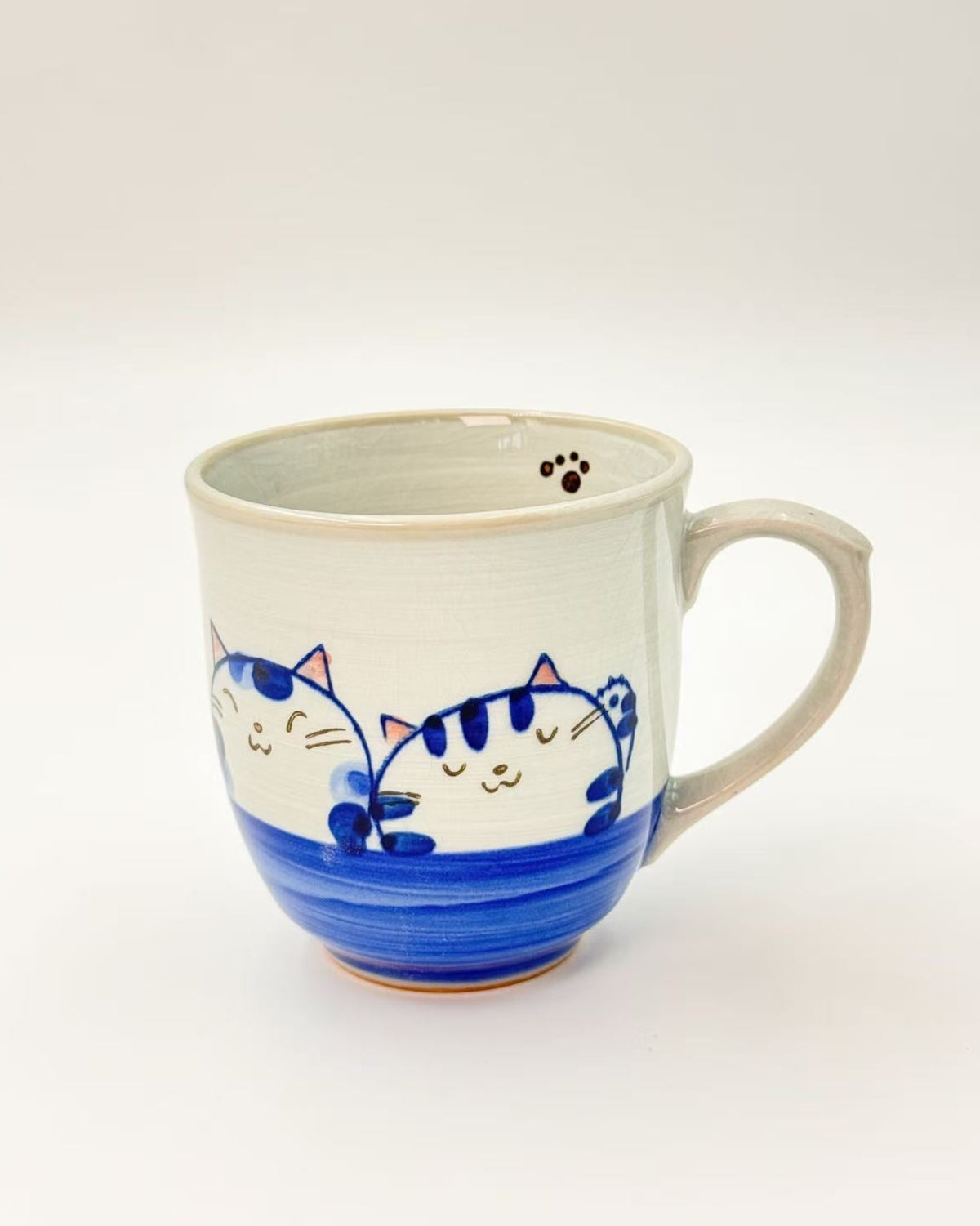 SETO WARE HAND PAINTED CAT MUG | BLUE &amp; RED