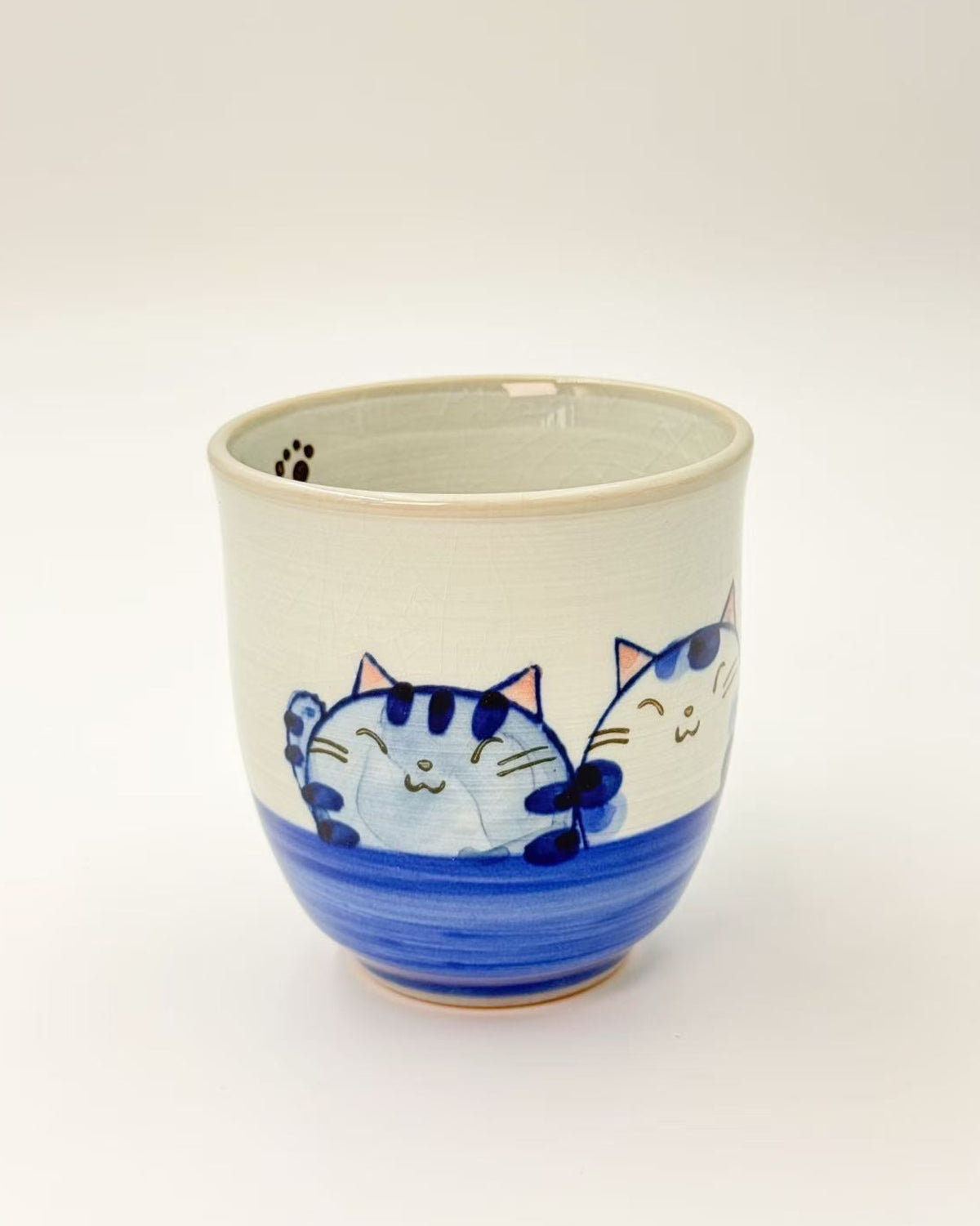 SETO WARE HAND PAINTED CAT MUG | BLUE &amp; RED