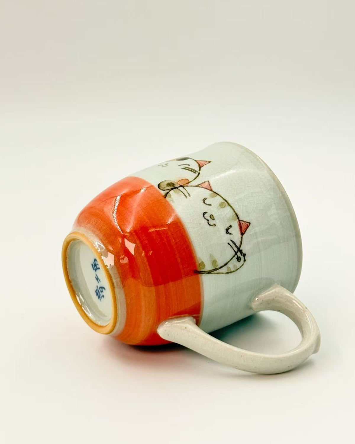 SETO WARE HAND PAINTED CAT MUG | BLUE &amp; RED