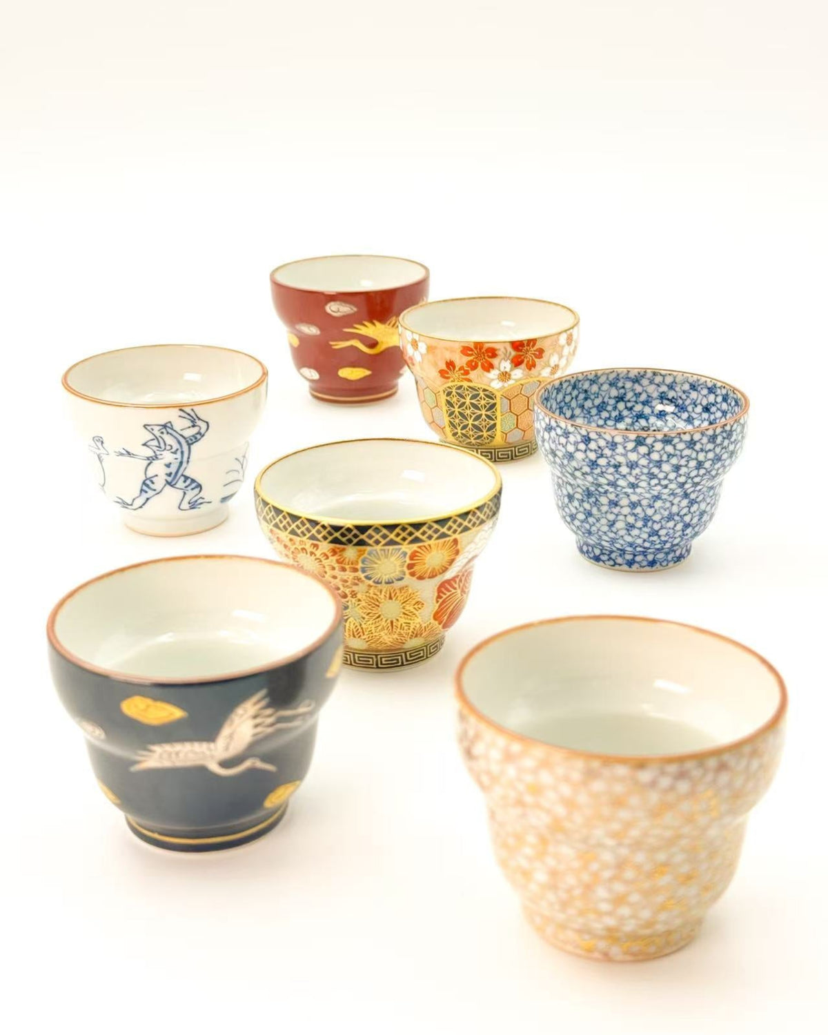 KIYOMIZU WARE SAKE CUP BY KURAMOTO TAKASHI | SOMETSUKE SAKURAZUME 染付桜詰 | NISHIKAWA