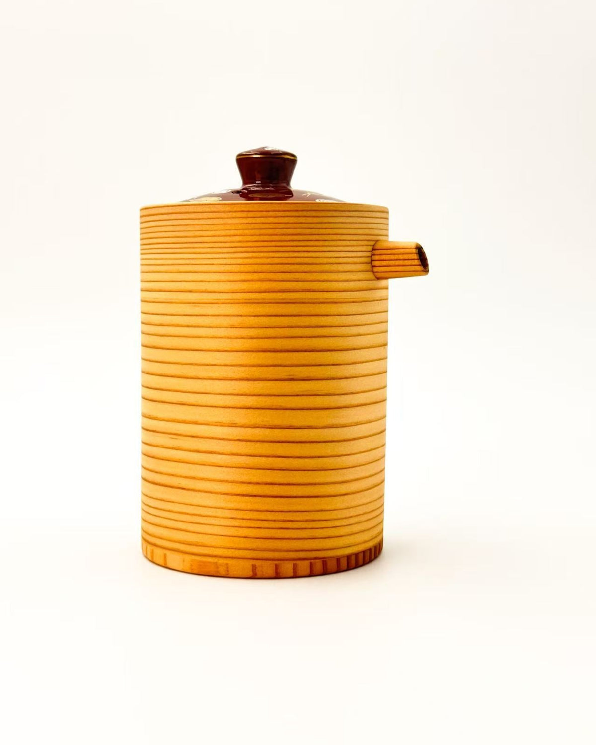 KIYOMIZU WARE SAKE SERVER | AKA MAKI KINGIN TSURU × MAGEWAPPA, 400ml 赤蒔金銀鶴 X 曲げわっぱ | NISHIKAWA