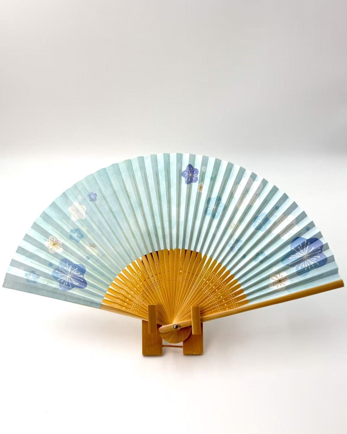 JAPANESE SEASONS FOLDING FAN | TANIGUCHI SHOYUDO