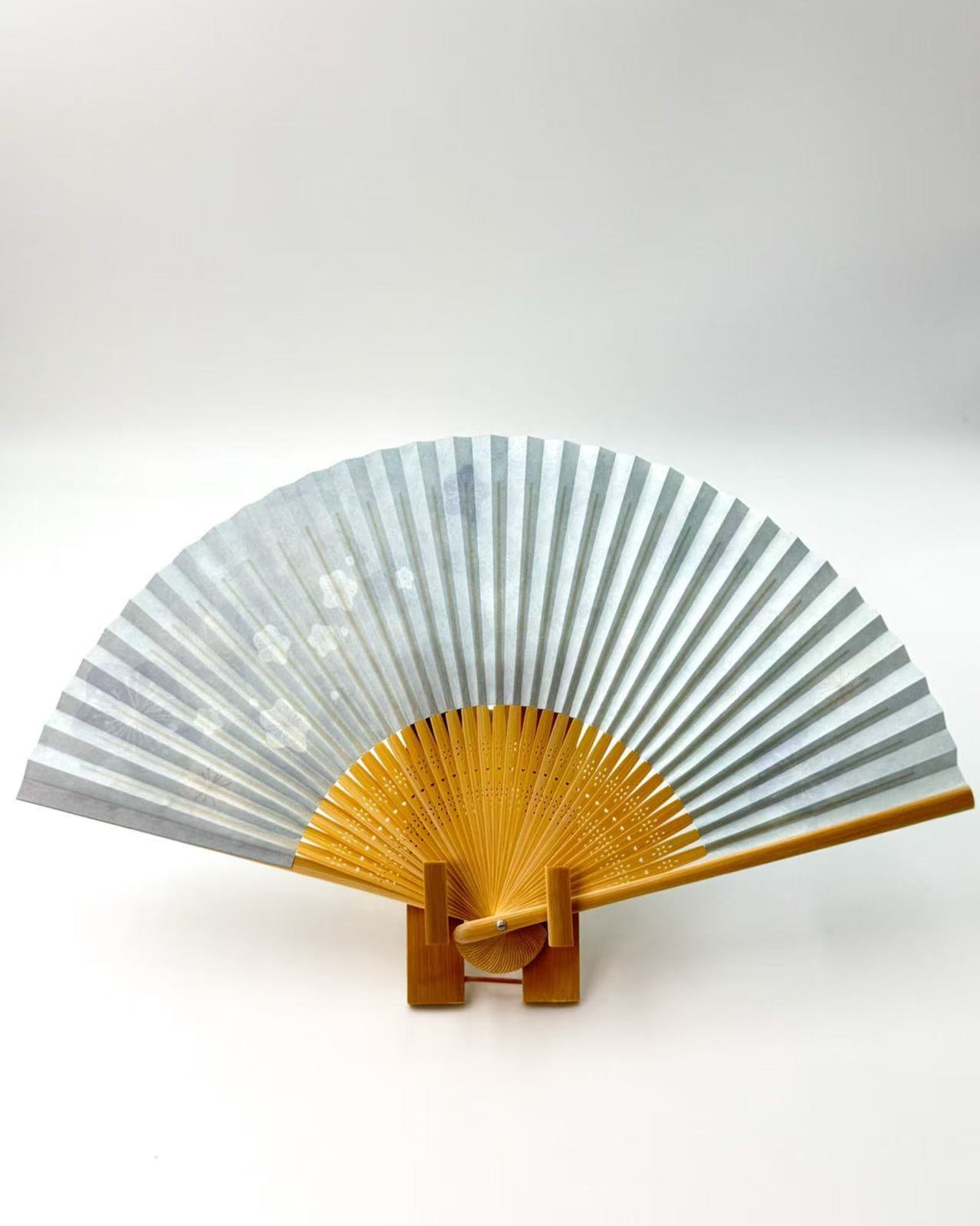 JAPANESE SEASONS FOLDING FAN | TANIGUCHI SHOYUDO