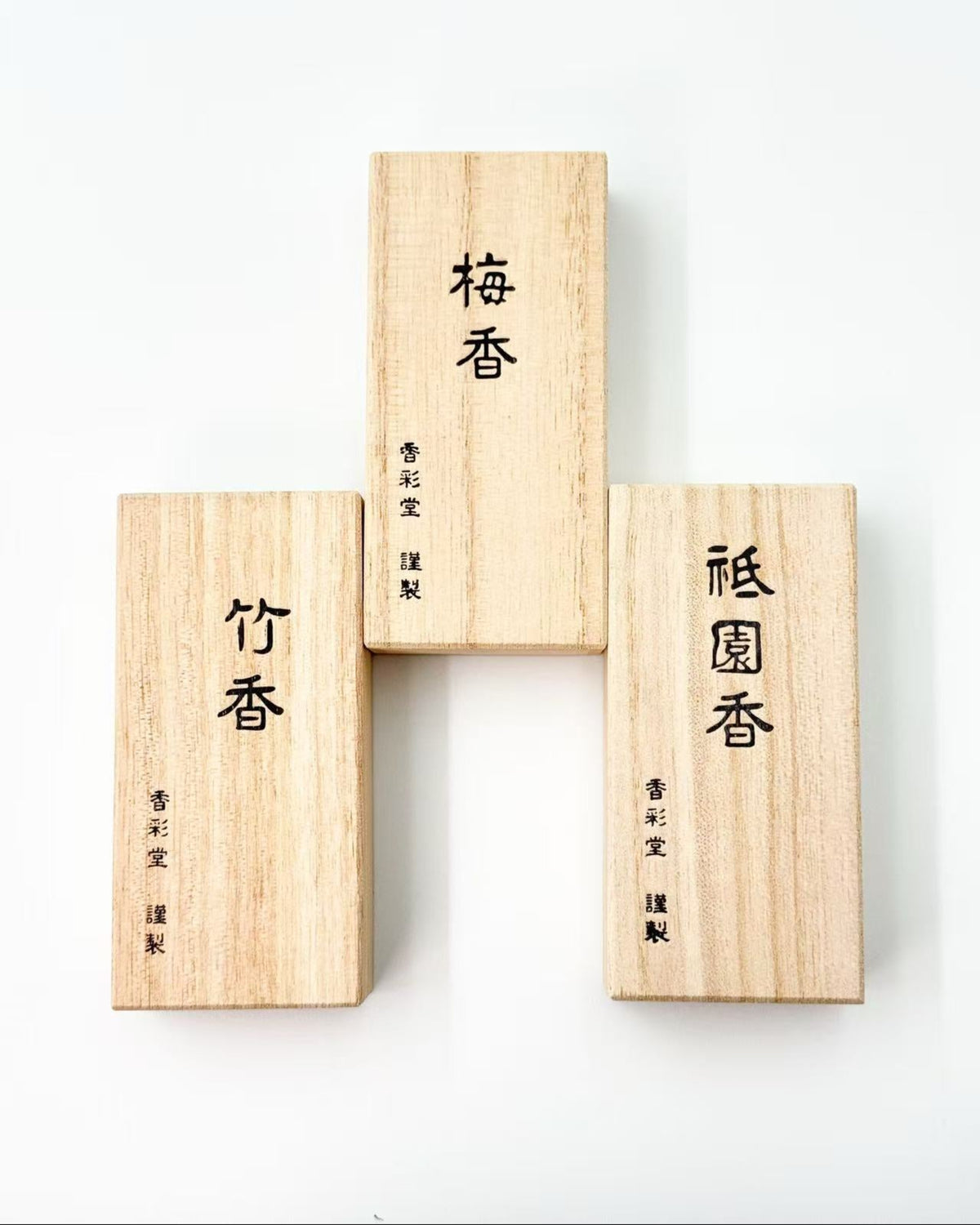 JAPANESE SHORT INCENSE STICKS | KYOTO FRANGRANCE IN PAULOWNIA WOOD BOX  – 3 SCENTS | KOUSAIDO 香彩堂