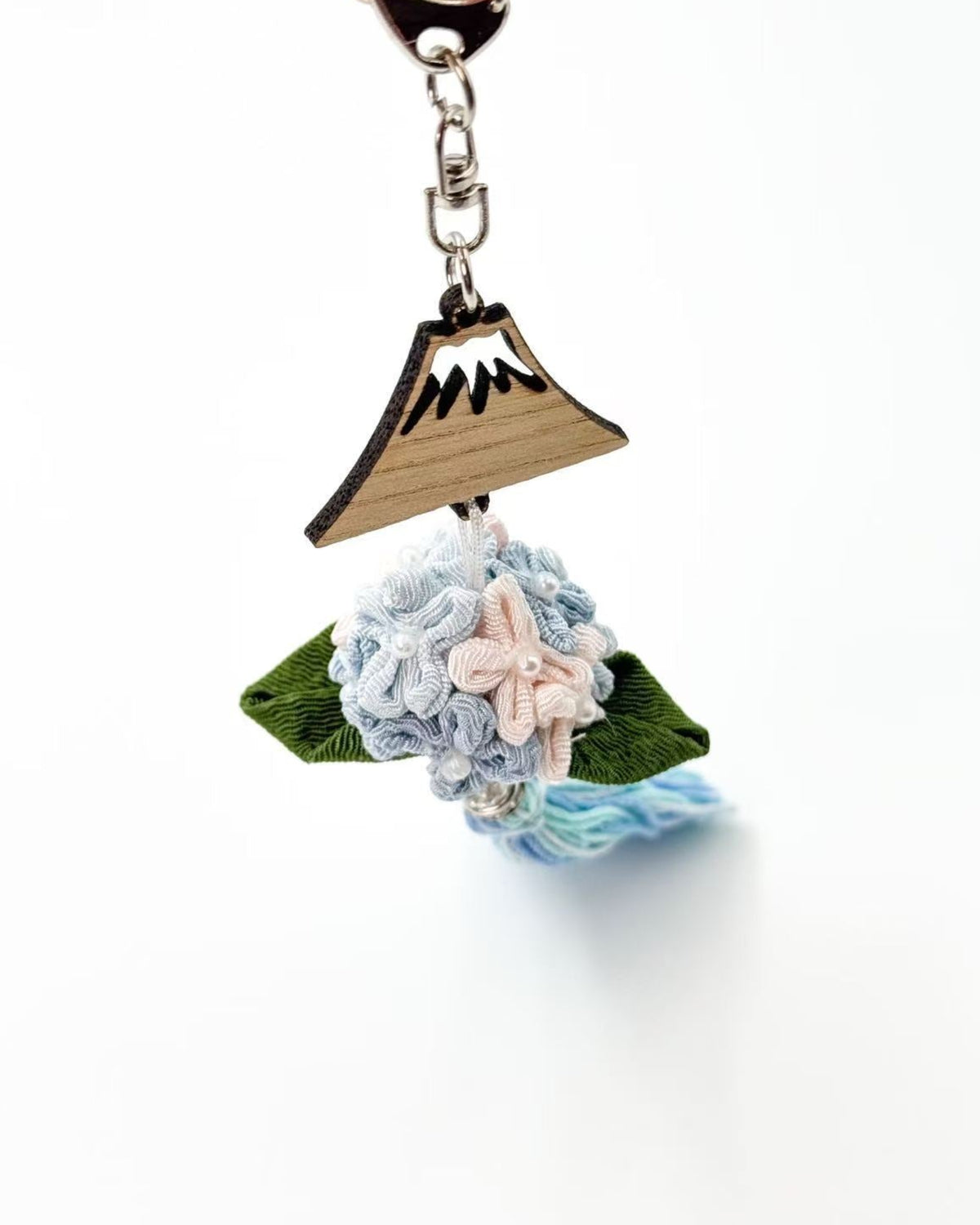 HANDMADE JAPANESE FLORAL OMAMORI CHARM KEY HOLDER | HINANINNGYOU