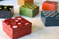 (COMING SOON) TRADITIONAL JAPANESE URUSHIKO HAKO LACQUER BOX | ISUKE 井助商店