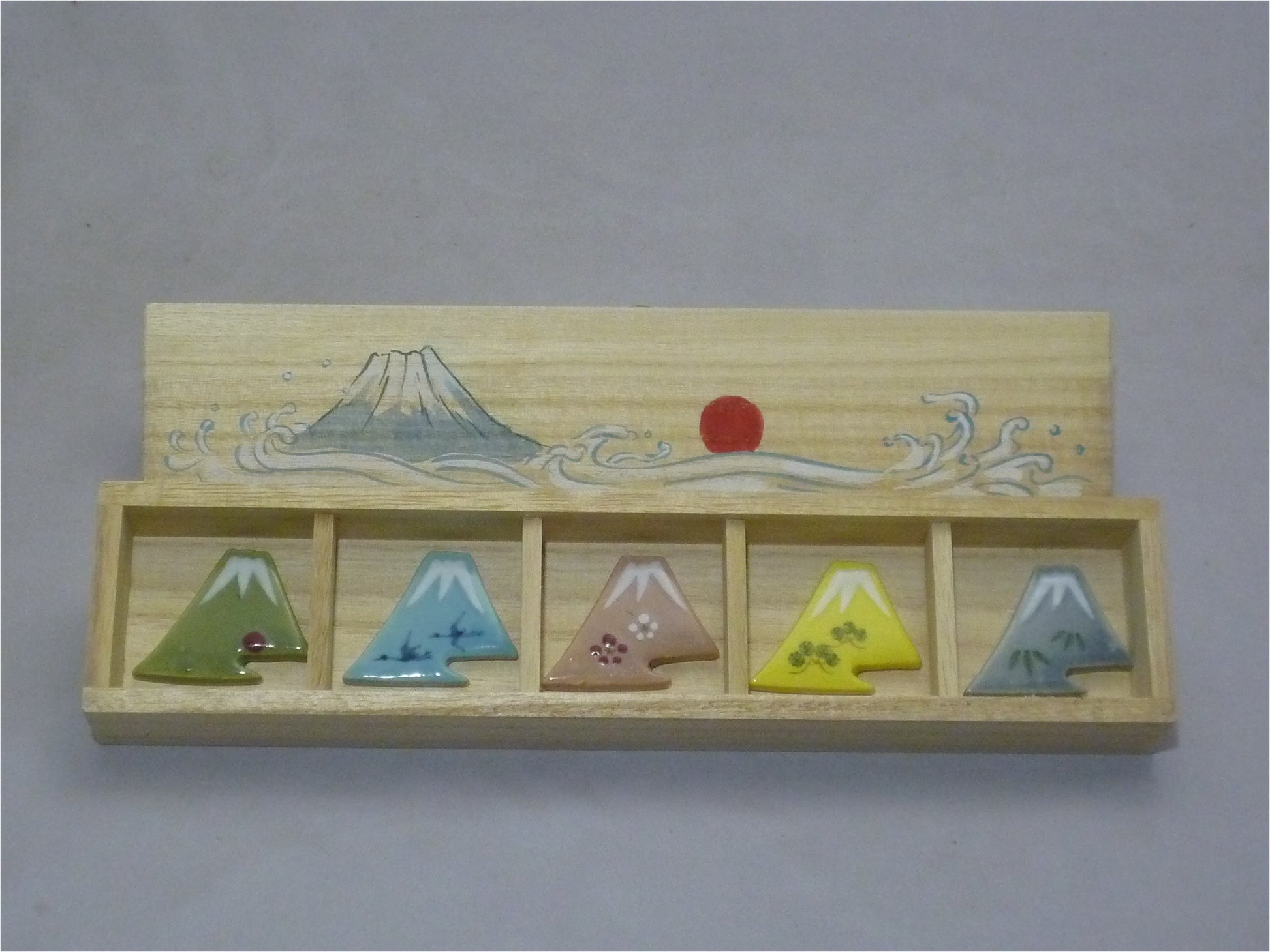 HANDMADE JAPANESE CHOPSTICK REST SET | MOUNT FUJI | TOUSENGAMA 陶泉窯