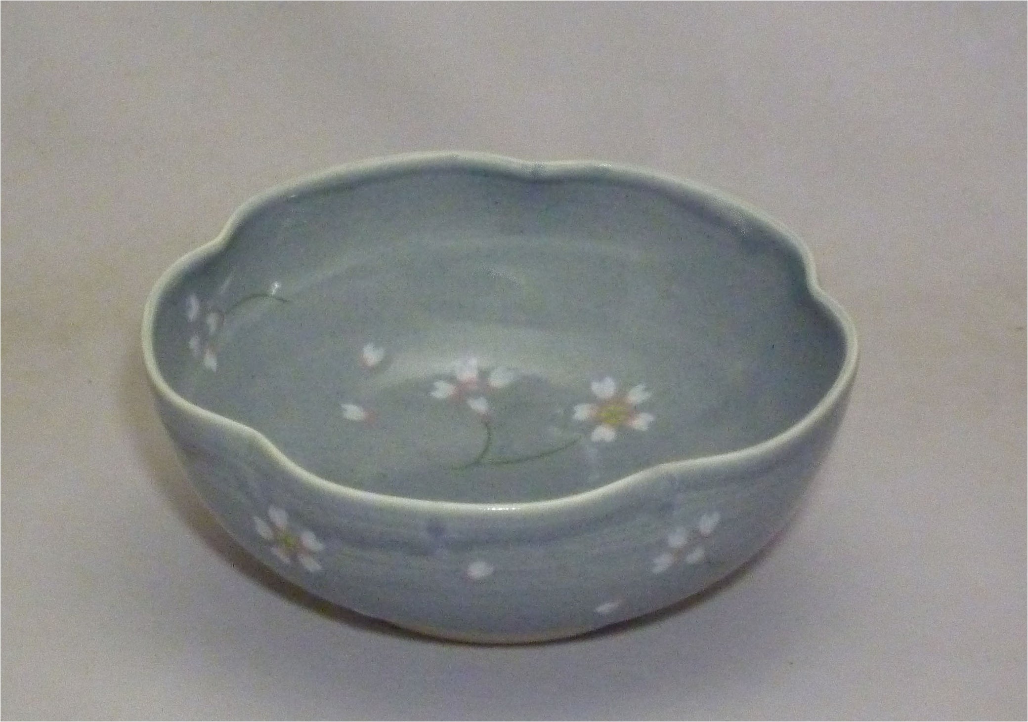 HANDMADE JAPANESE BOWL | USUZUMI SAKURA | TAOSEN KILN 陶泉窯