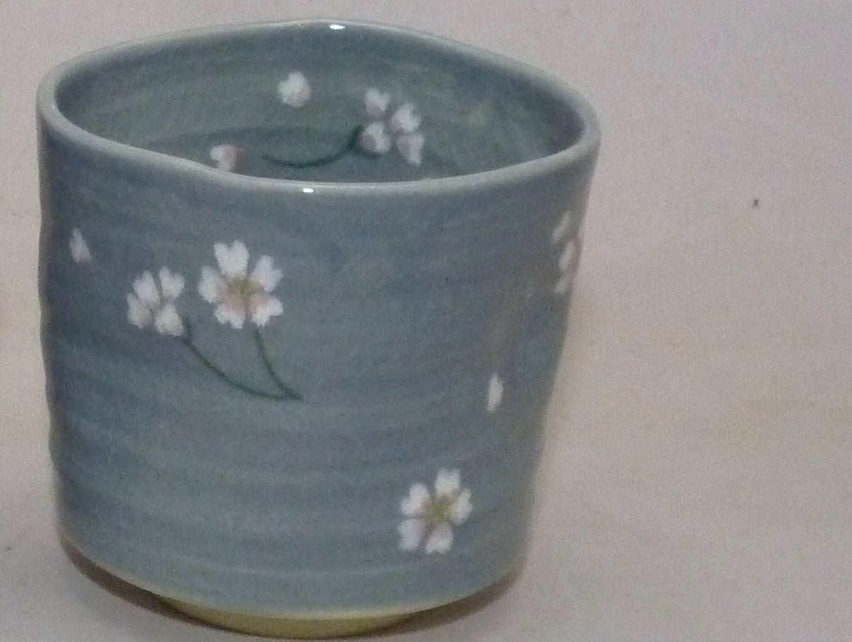 HANDMADE JAPANESE TEACUP | USUZUMI SAKURA | TOUSEN KILN 陶泉窯